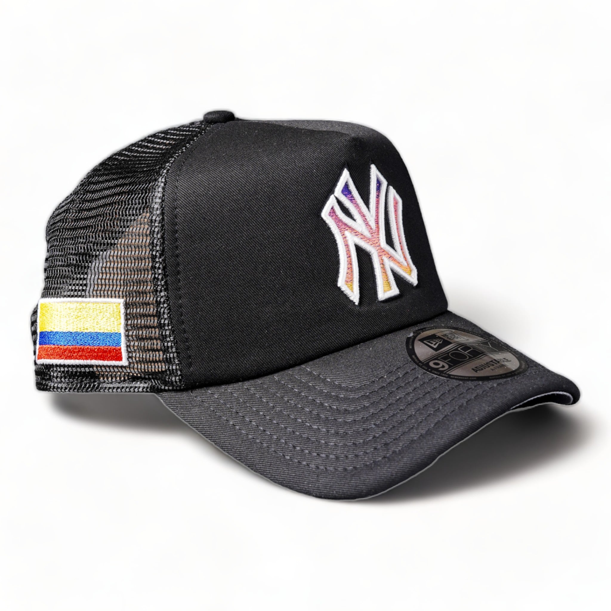 New Era 9Forty A-Frame Trucker New York Yankees Medellin Sunset Pack  (Colombia Flag) (Black)