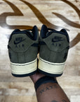 Nike Air Force 1 Low SP Undefeated Ballistic Dunk vs. AF1 (Pre-Owned)